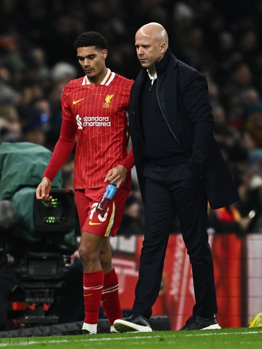 九游游戏大全巴特勒遭遇十二持续失利，利物浦教练压力巨大！